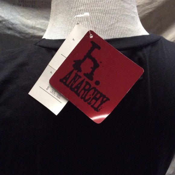 Death's head skull tee - Picture 2 of 3